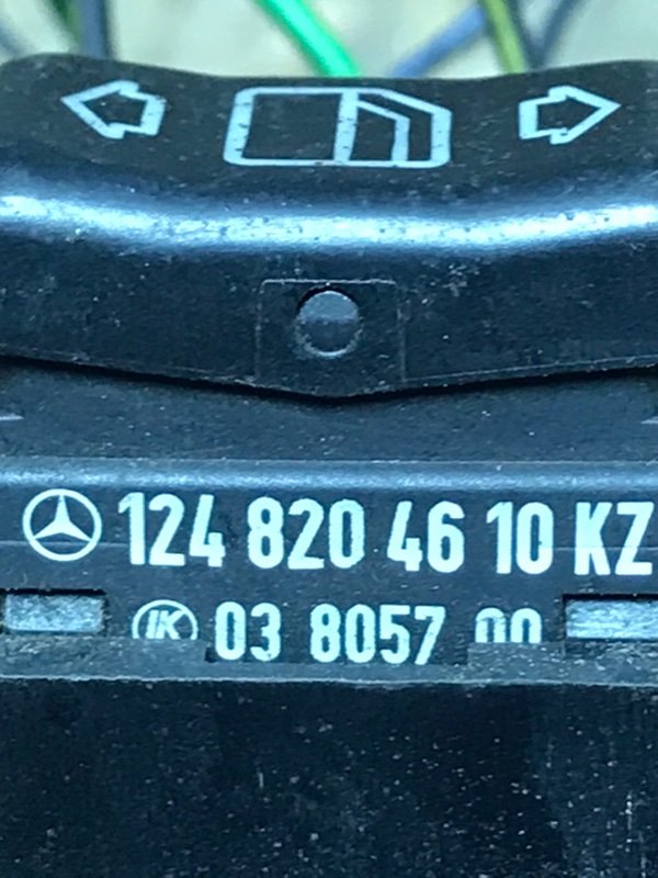 Кнопка стеклоподъемника Mercedes E-Classe 1993 W124 250D