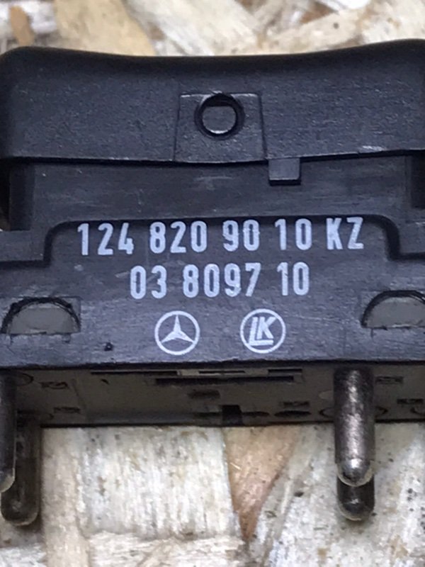 Кнопка стеклоподъемника Mercedes E-Classe 1993 W124 250D