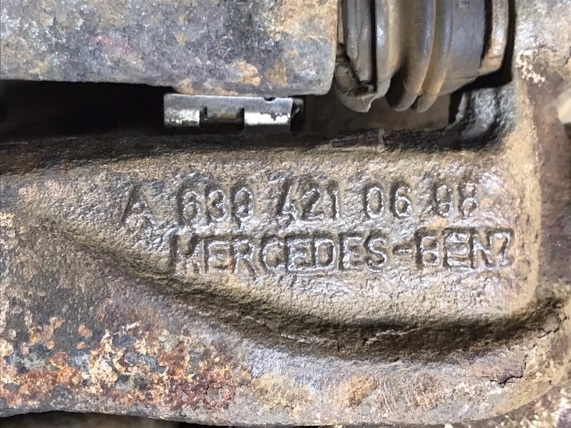 Суппорт Mercedes Vito 2004 639