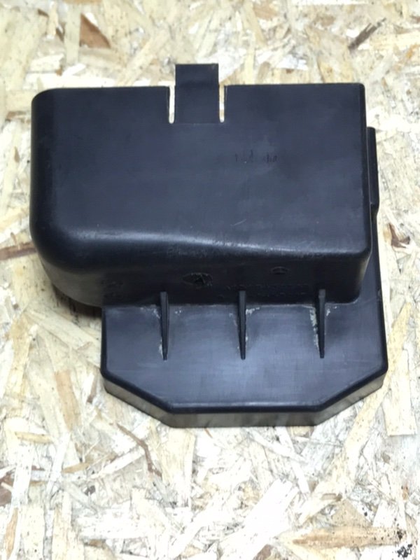 Крышка блока ABS Mercedes Vito 2004 639