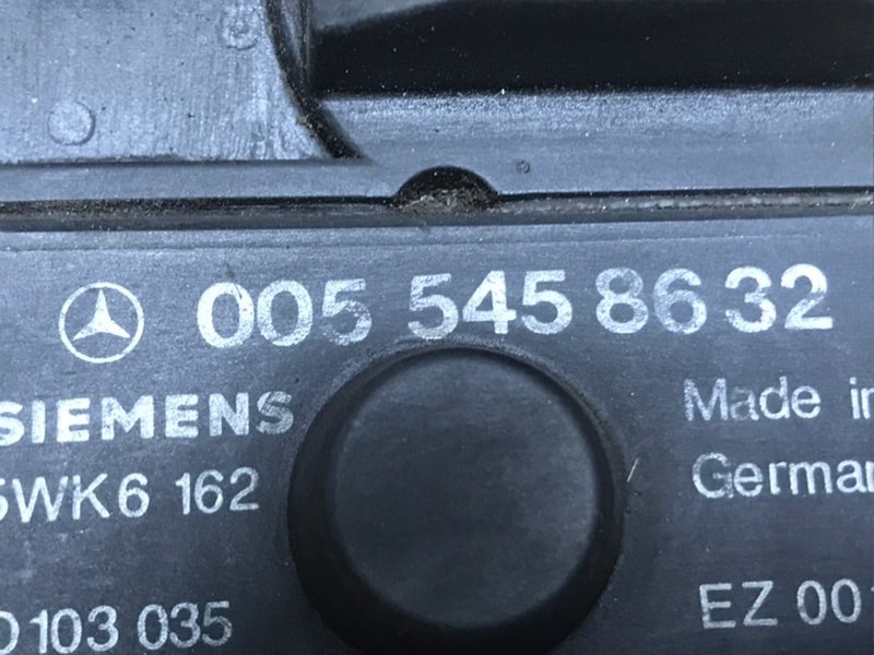 Коммутатор Mercedes E-Classe W124 1989