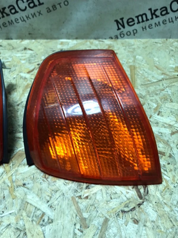 Поворотник Mercedes C180 1996 W202
