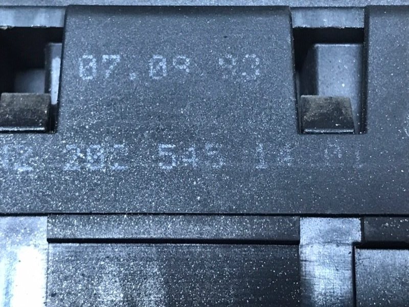 Блок предохранителей Mercedes C180 1996 W202