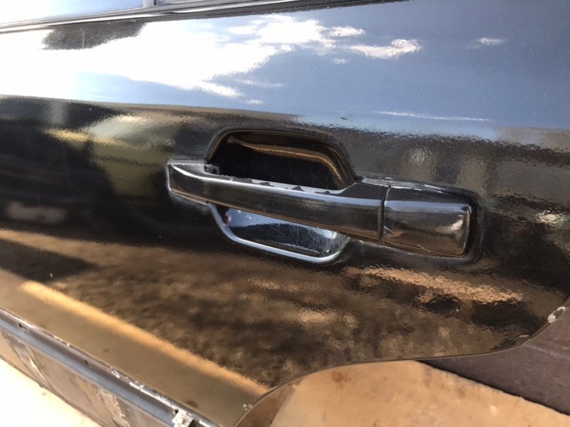Дверь Mercedes W124 1987