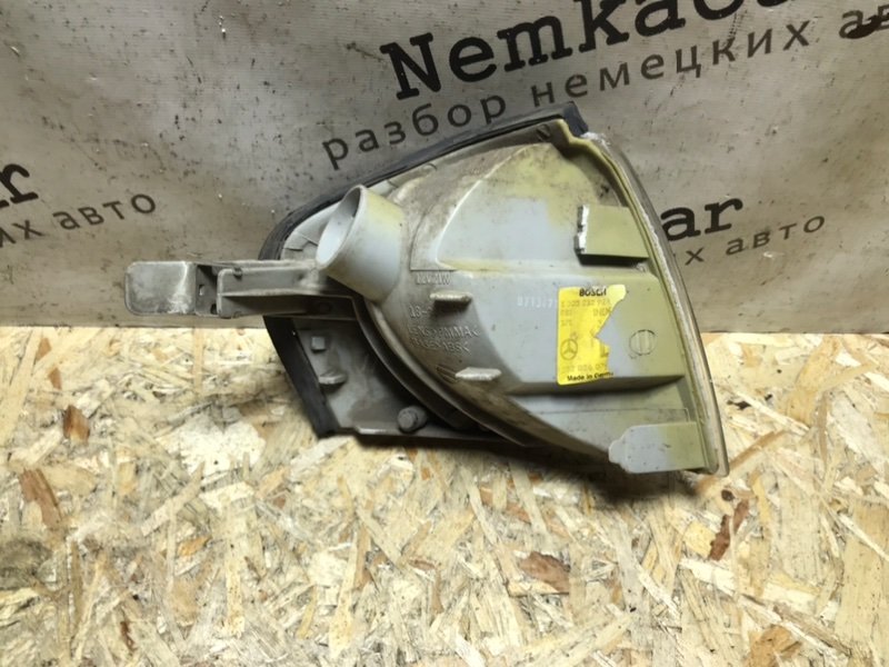 Поворотник Mercedes C180 1996 W202