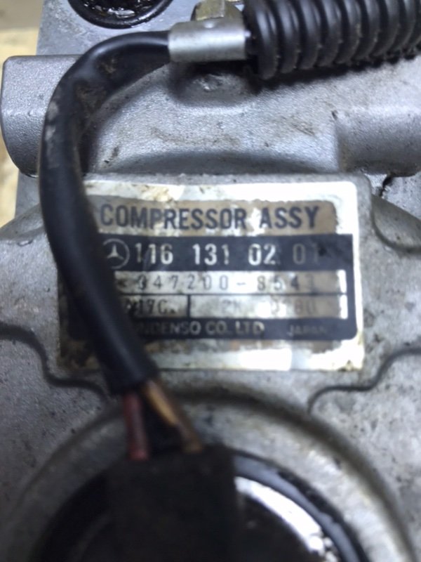 Компрессор кондиционера Mercedes W124 1987