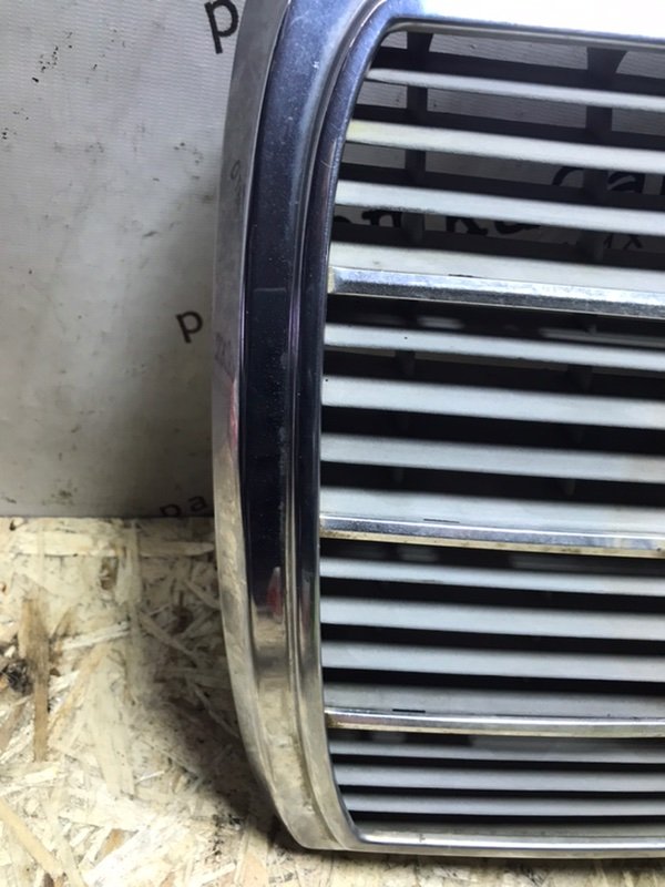 Решетка радиатора Mercedes w123 1983 Седан