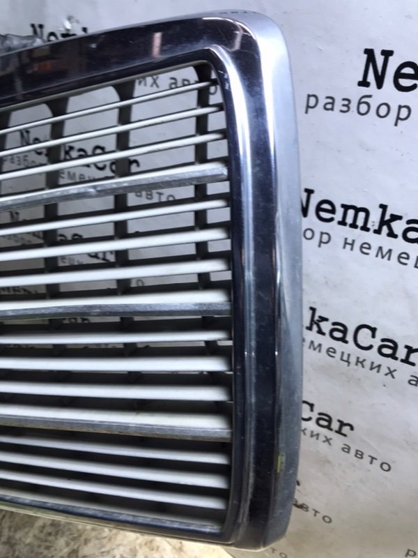 Решетка радиатора Mercedes w123 1983 Седан