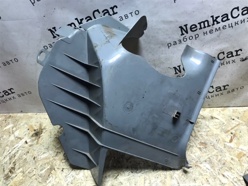 Подставка под ногу Mercedes W124 1987