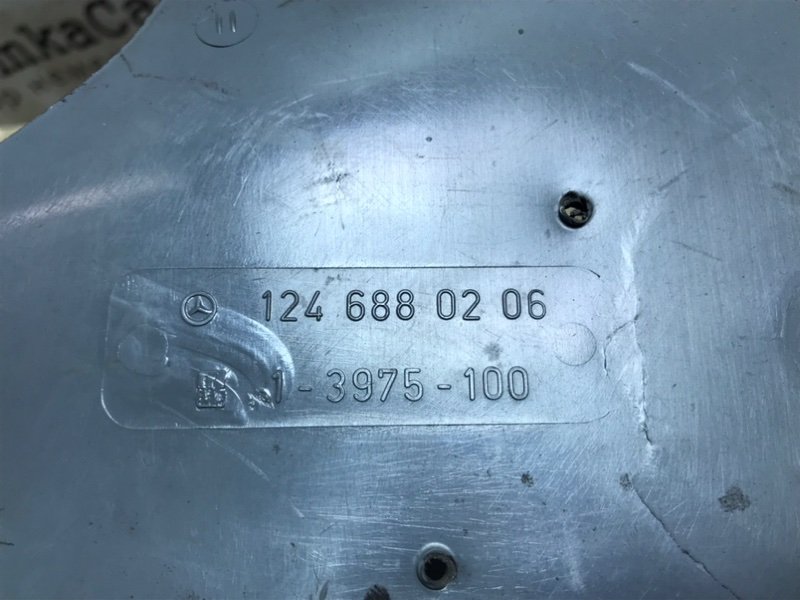 Подставка под ногу Mercedes W124 1987