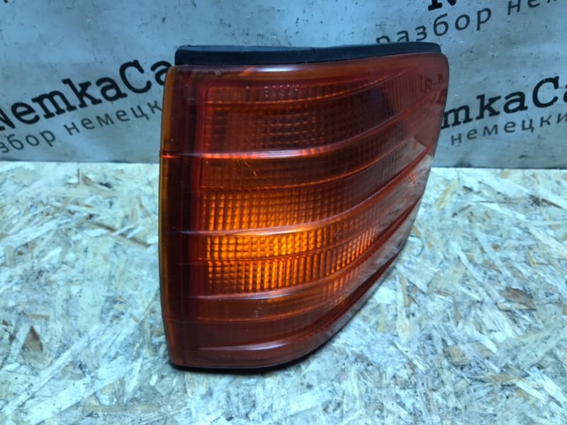 Поворотник Mercedes-Benz S-Klass W126SEC