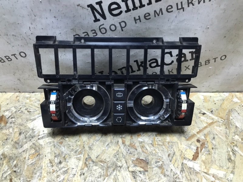 Блок управления климат-контролем Mercedes W124 1987
