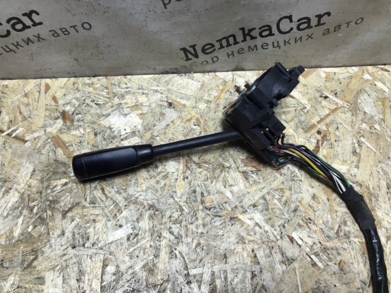 Переключатель поворотов Mercedes W124 1987