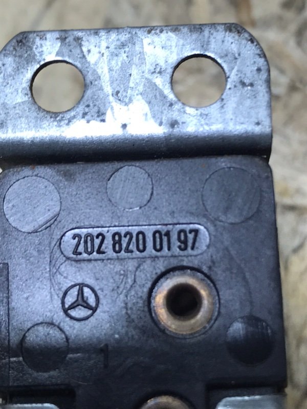 Резистор печки Mercedes C180 1996 W202