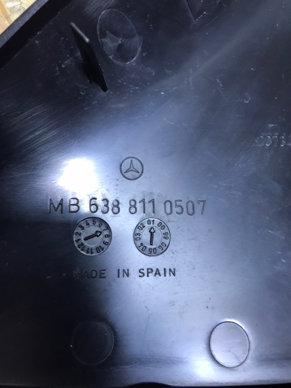 Накладка на крыло Mercedes Vito 2001 638