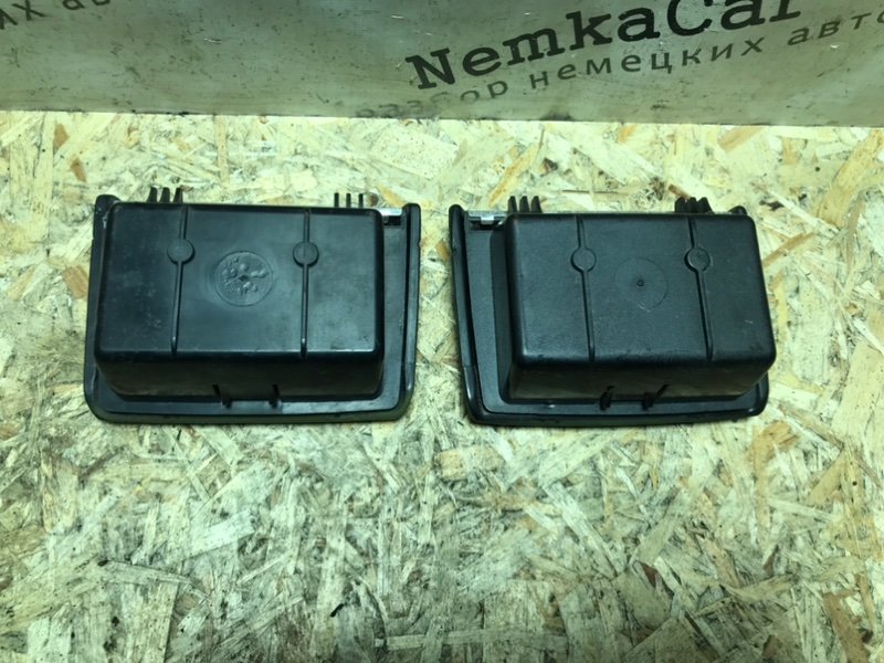 Пепельница двери Mercedes w123 1980 Седан