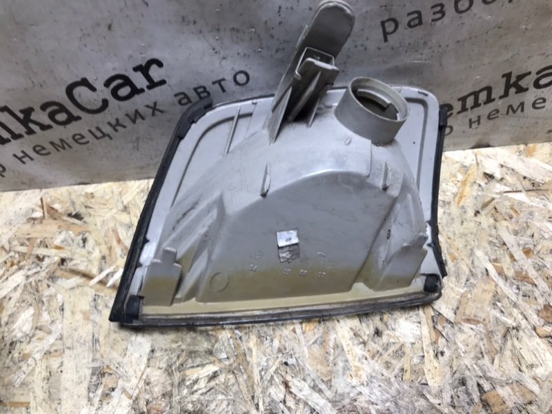 Поворотник Mercedes E-Classe 1993 W124