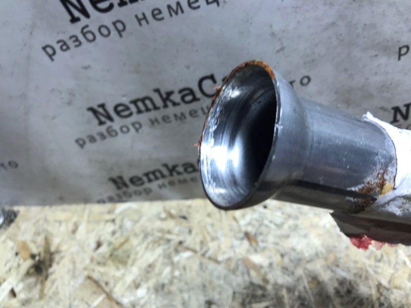 Приемная труба Mercedes w123 1980 Седан