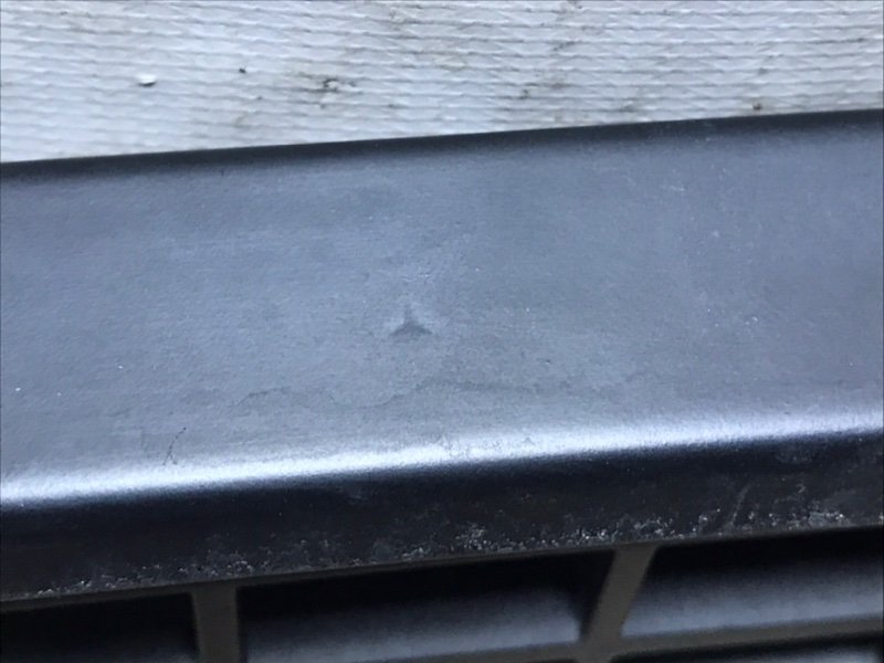 Решетка радиатора Mercedes W124 1993 E320