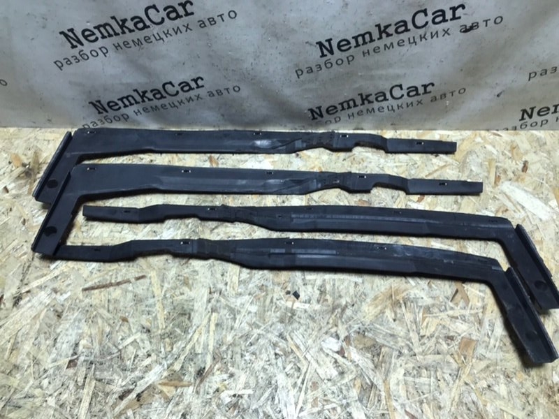Накладка капота Mercedes W124 1995 E320