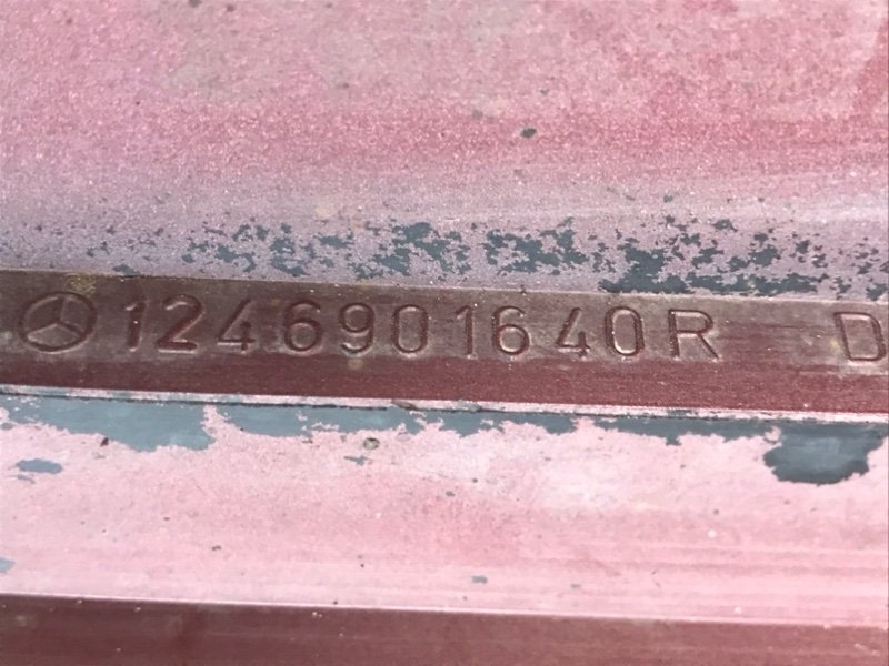 Молдинг двери КОМПЛЕКТ Mercedes W124 1993 250D