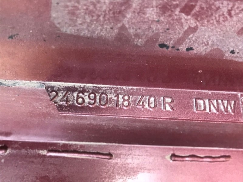 Молдинг двери КОМПЛЕКТ Mercedes W124 1993 250D