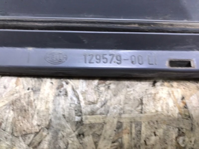 Маска фары Mercedes W124 1993 E320