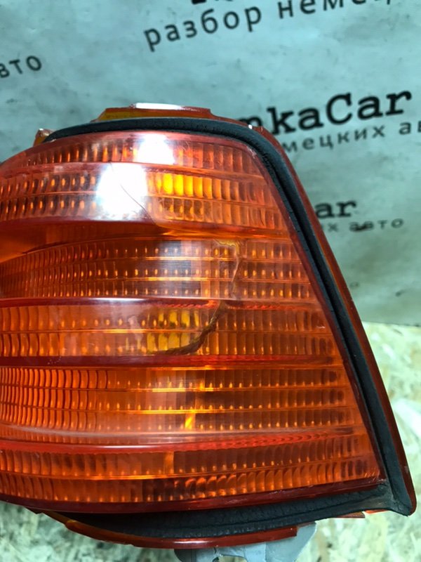 Фонарь Mercedes w123 1985 Седан