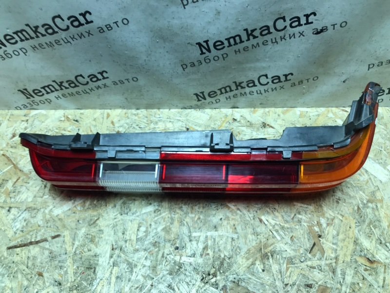 Фонарь Mercedes w123 1985 Седан
