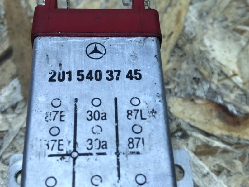 Реле перегрузки Mercedes W124 1993 300CE