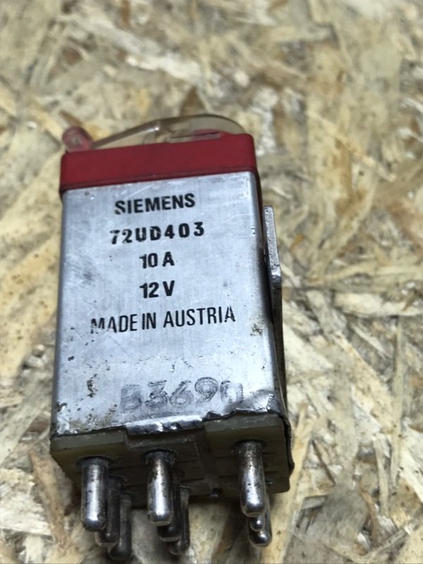 Реле перегрузки Mercedes W124 1993 300CE