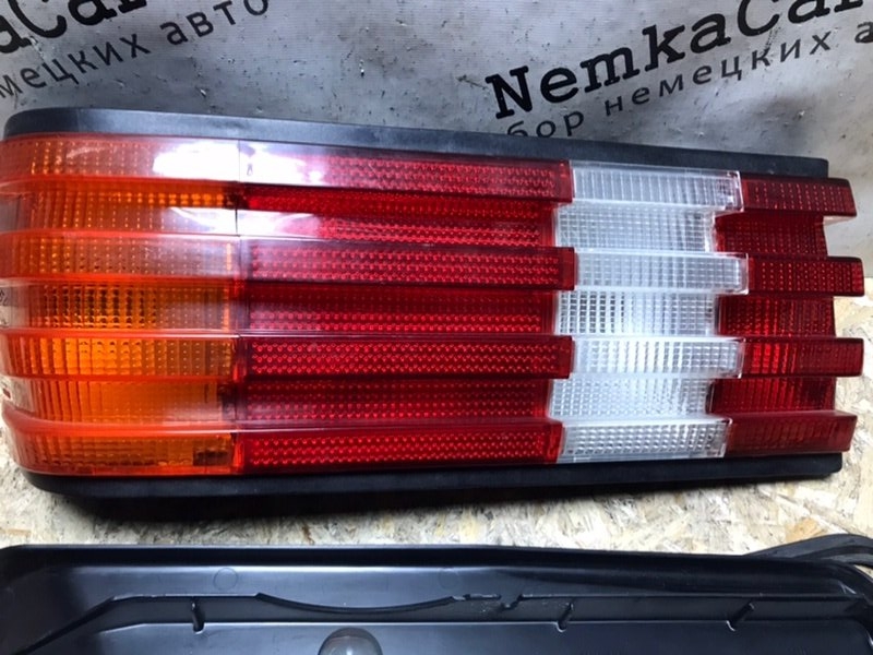 Фонарь Mercedes W126 1980
