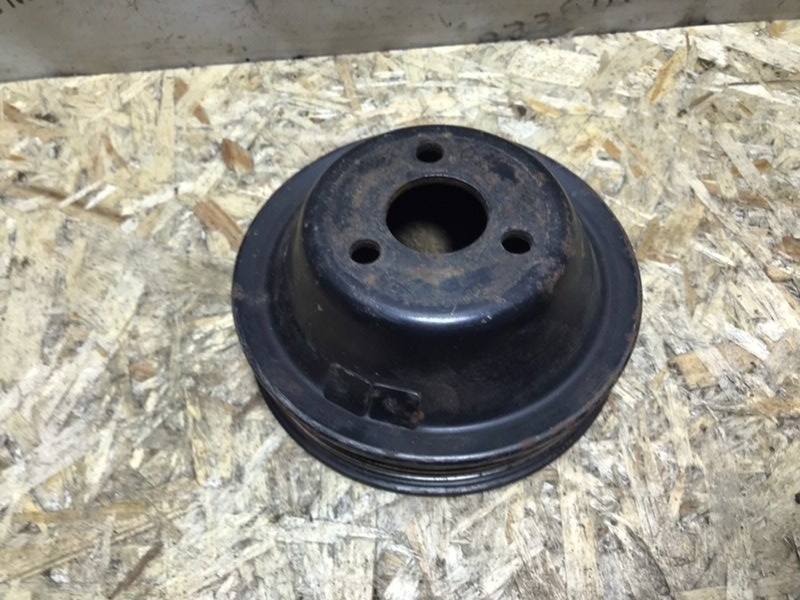 Шкив помпы Mercedes W124 1993 300CE