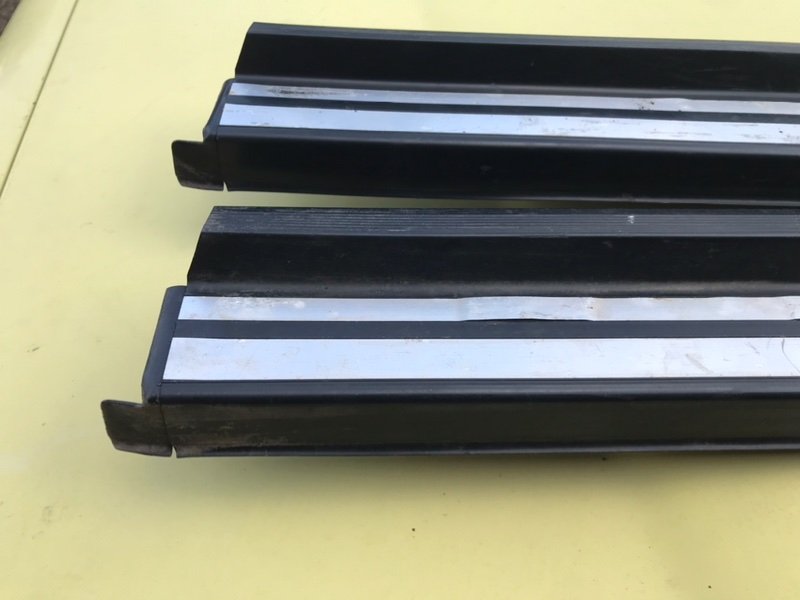 Накладка порога внутренняя Mercedes W124 1993 300CE
