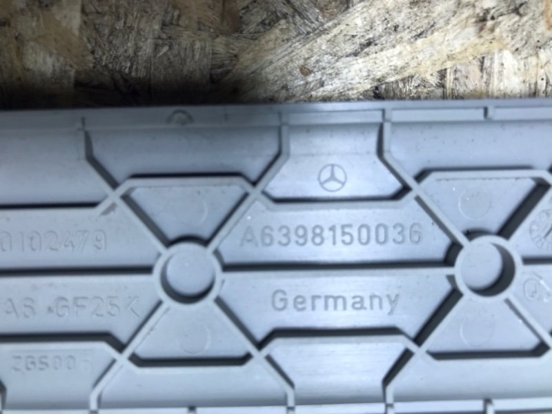 Ручка потолочная Mercedes Vito 2010 639 рест