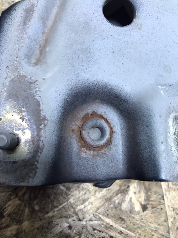 Петли капота Mercedes W126 1988 420SE