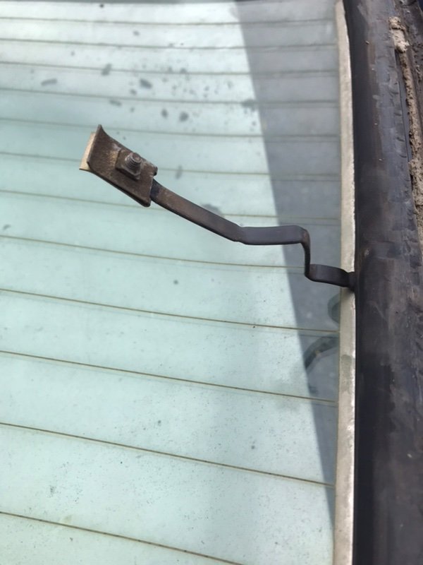 Стекло Mercedes w123 1980 Седан