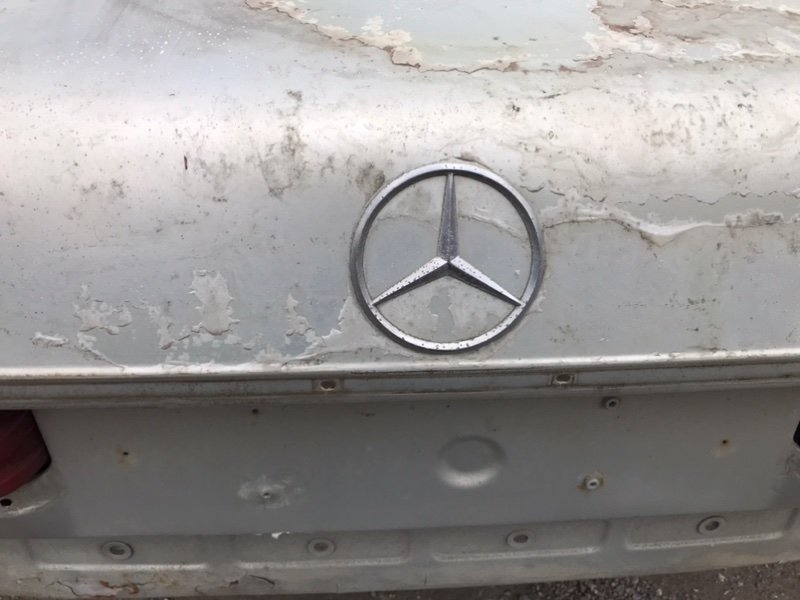 Крышка багажника Mercedes w123 1980 Седан