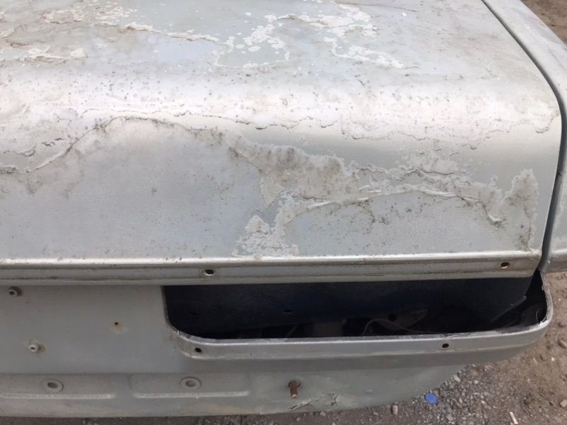 Крышка багажника Mercedes w123 1980 Седан