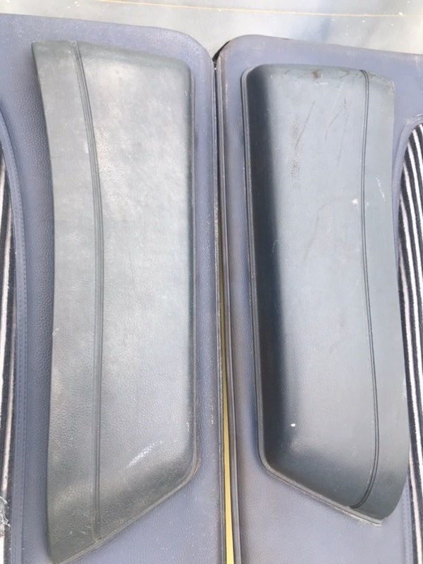 Обшивка двери Mercedes w123 1980 Седан