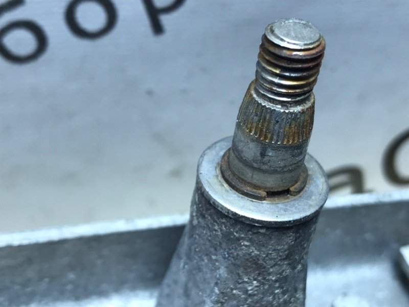 Трапеция стеклоочистителя Mercedes W126 1988 420SE