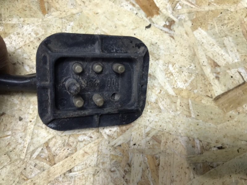 Трапеция стеклоочистителя Mercedes W126 1988 420SE