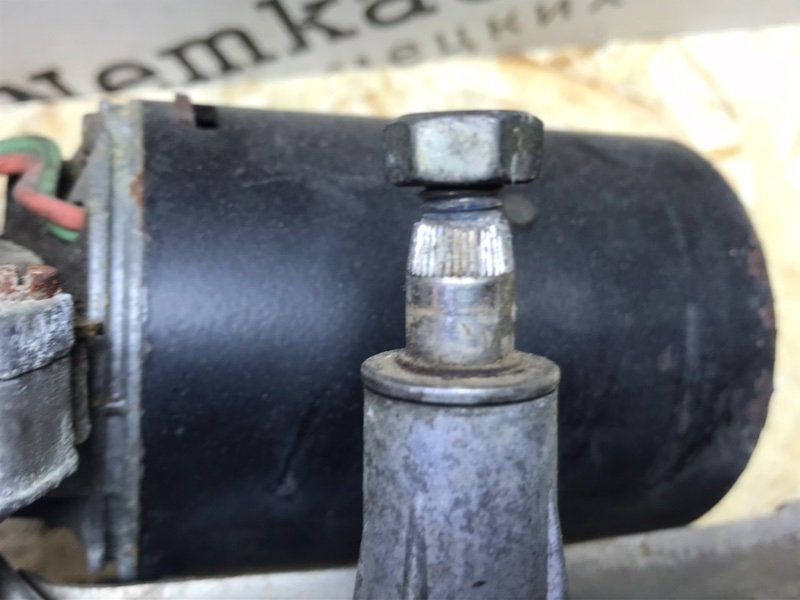 Трапеция стеклоочистителя Mercedes W126 1988 420SE