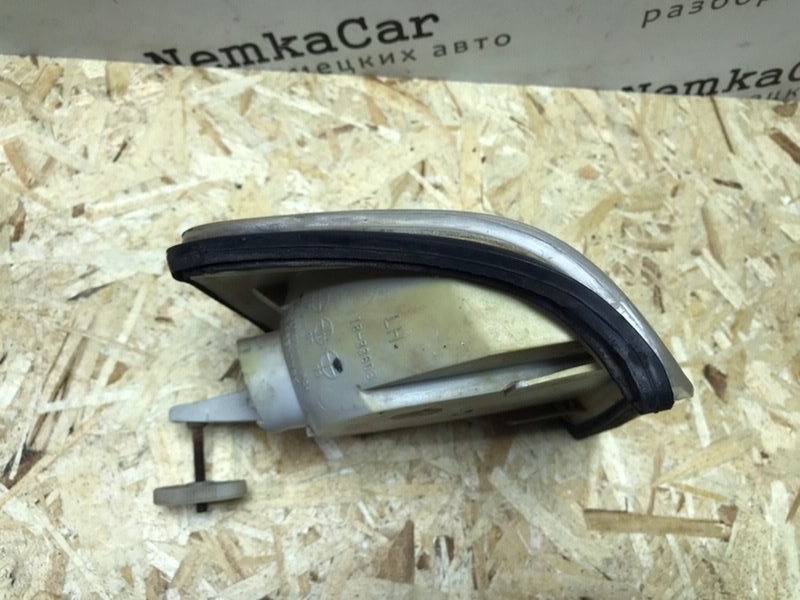 Поворотник Mercedes W126 1988 420SE