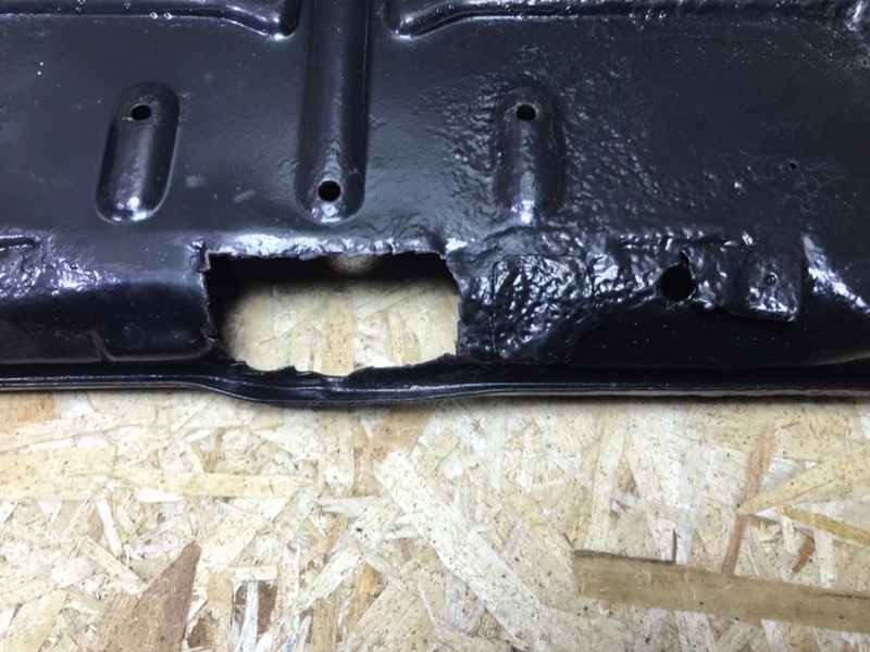 Площадка АКБ Mercedes w123 1980 Седан