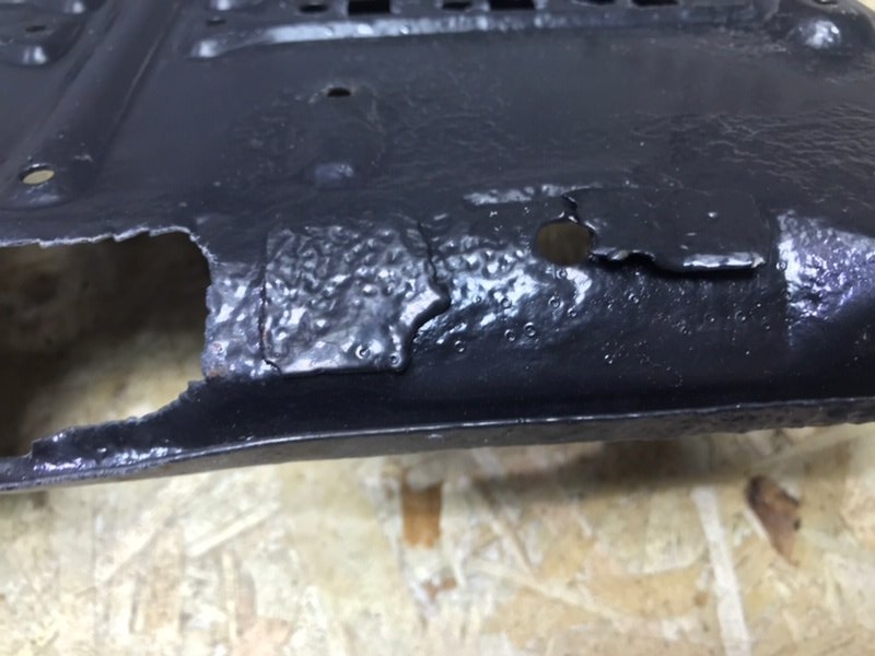 Площадка АКБ Mercedes w123 1980 Седан