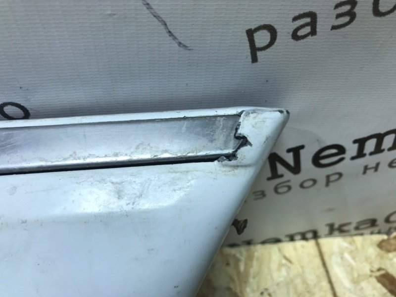 Молдинг крыла Mercedes W126 1980