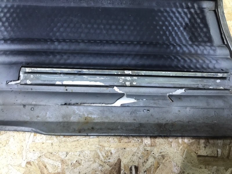 Молдинг крыла Mercedes W126 1980