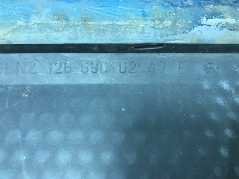 Молдинг крыла Mercedes W126 1980
