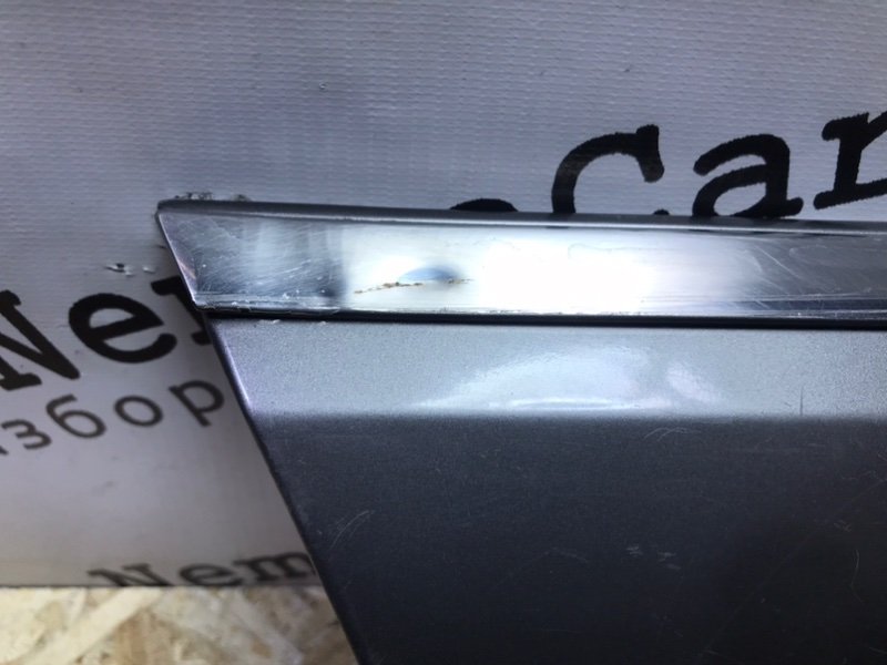 Молдинг двери Mercedes W126 1980